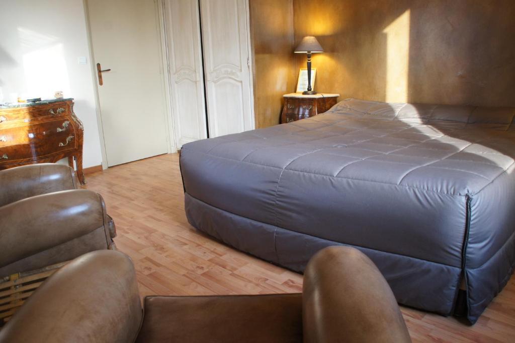 Auberge Bourrelly Cabries Ruang foto