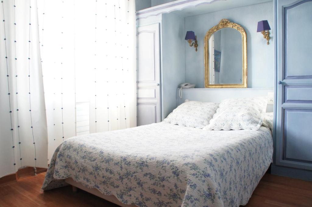 Auberge Bourrelly Cabries Ruang foto