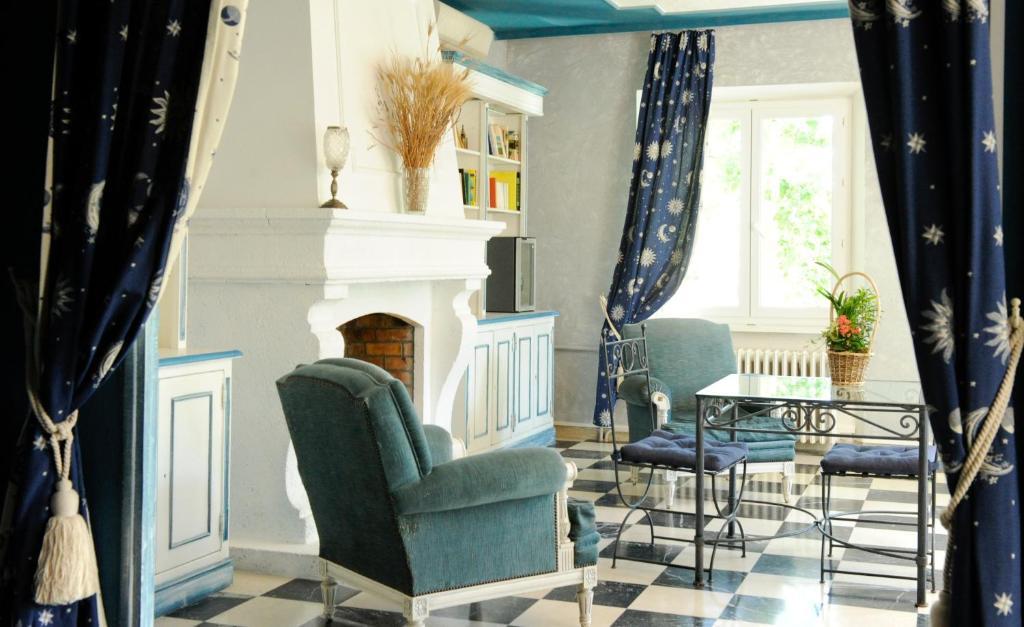 Auberge Bourrelly Cabries Ruang foto