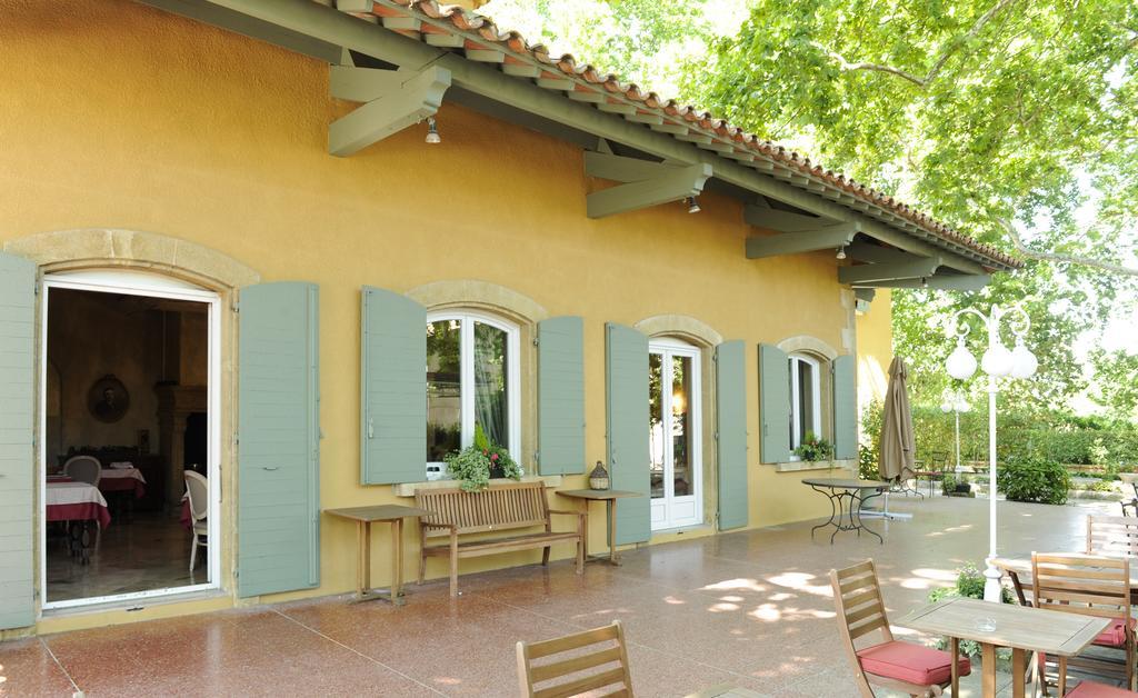 Auberge Bourrelly Cabries Bagian luar foto