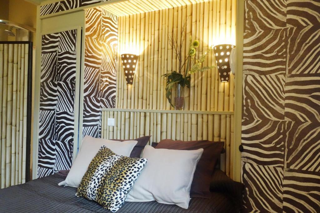 Auberge Bourrelly Cabries Bagian luar foto