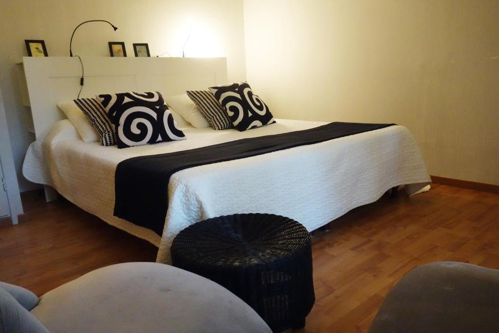 Auberge Bourrelly Cabries Bagian luar foto
