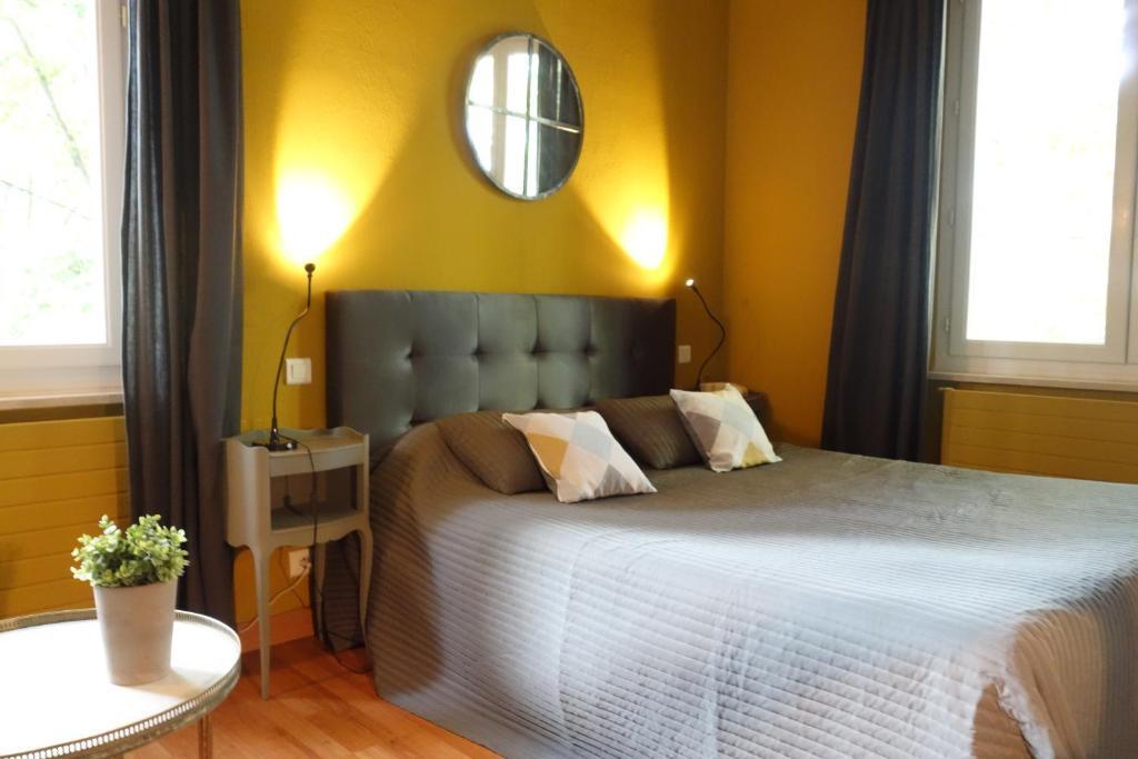 Auberge Bourrelly Cabries Bagian luar foto